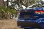 Toyota Corolla LE Hybrid Sedan 2019 года (NA)